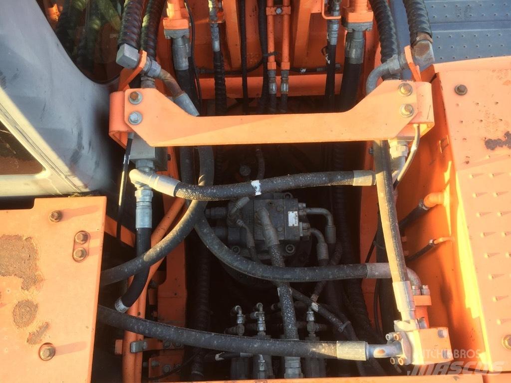 Doosan DX 255 LC Escavatori cingolati