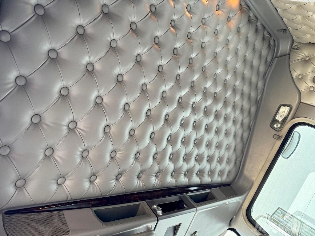 Kenworth W900 Motrici e Trattori Stradali