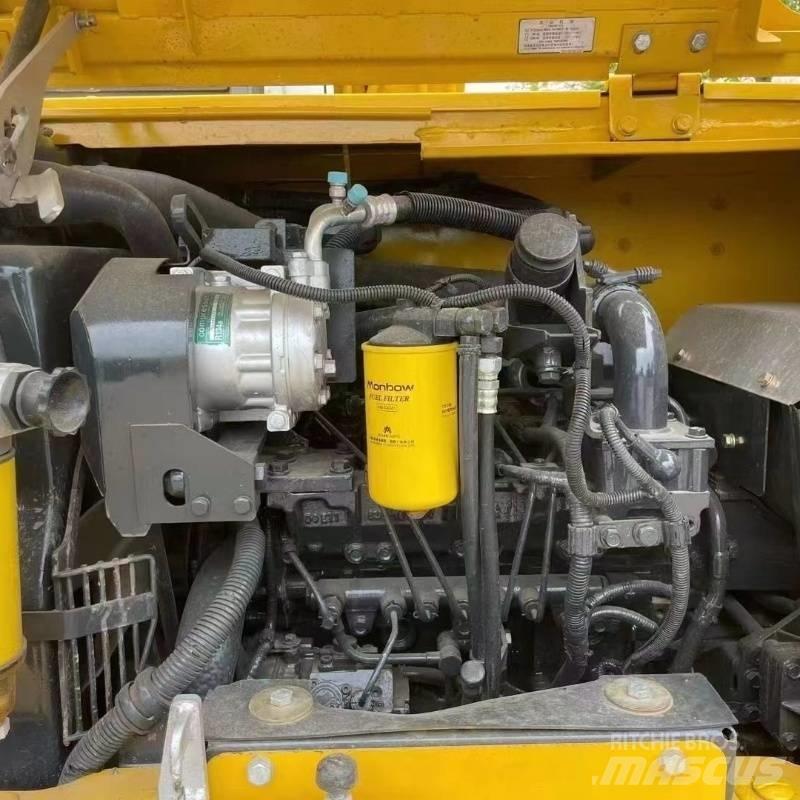 Komatsu PC70 Escavatori cingolati