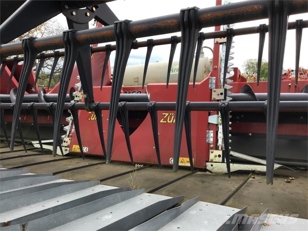 Case IH 3100 Testate per mietitrebbie