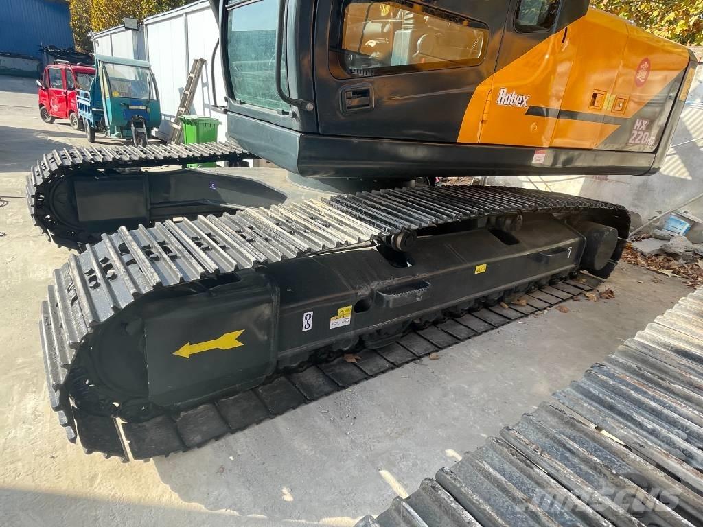 Hyundai HX 220 Escavatori cingolati