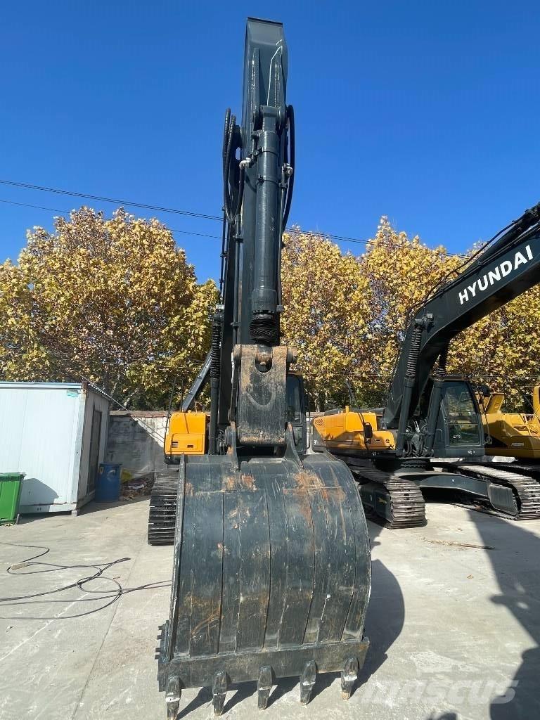 Hyundai HX 220 Escavatori cingolati