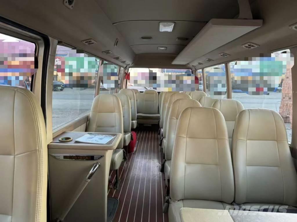 Toyota Coaster Autobus interurbani