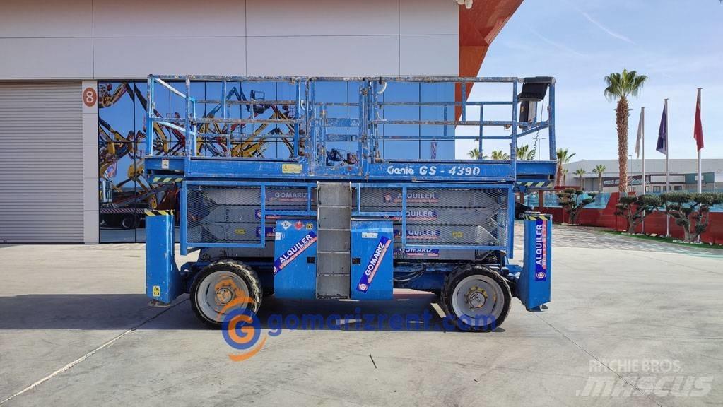 Genie GS 4390 RT Piattaforme a pantografo