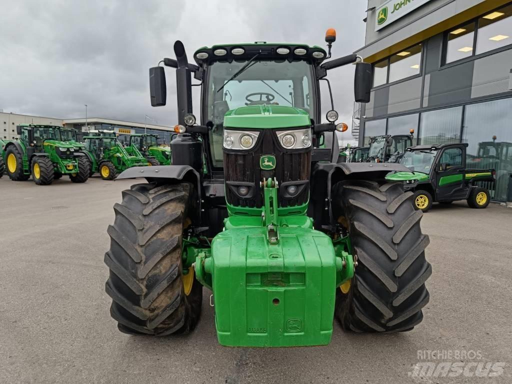 John Deere 6215 R Trattori
