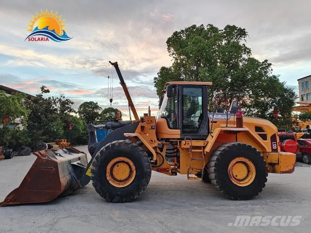 Volvo L 120 Pale gommate