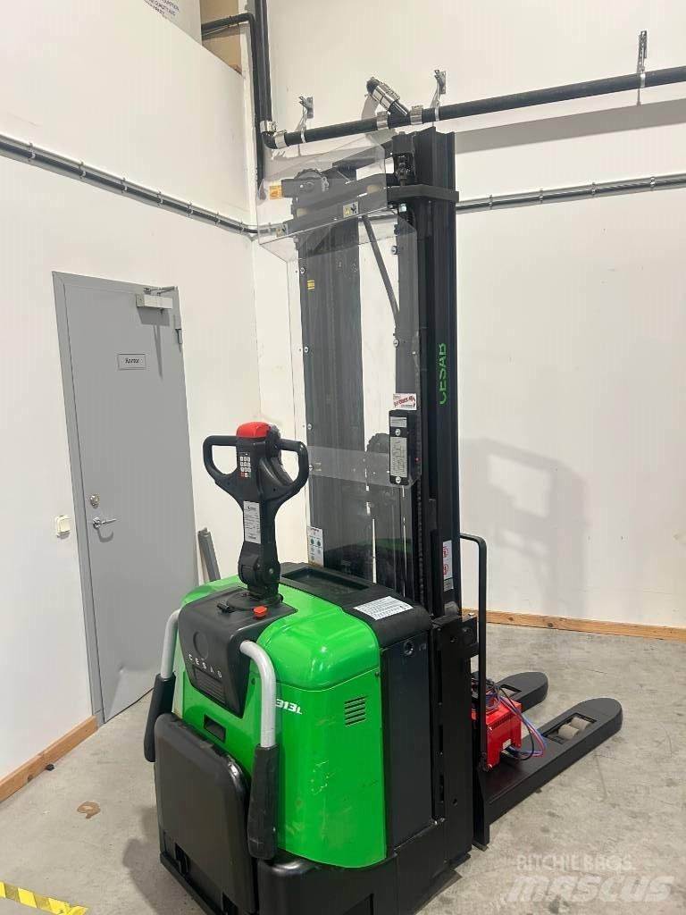 Cesab S 313 L Transpallet uomo a terra