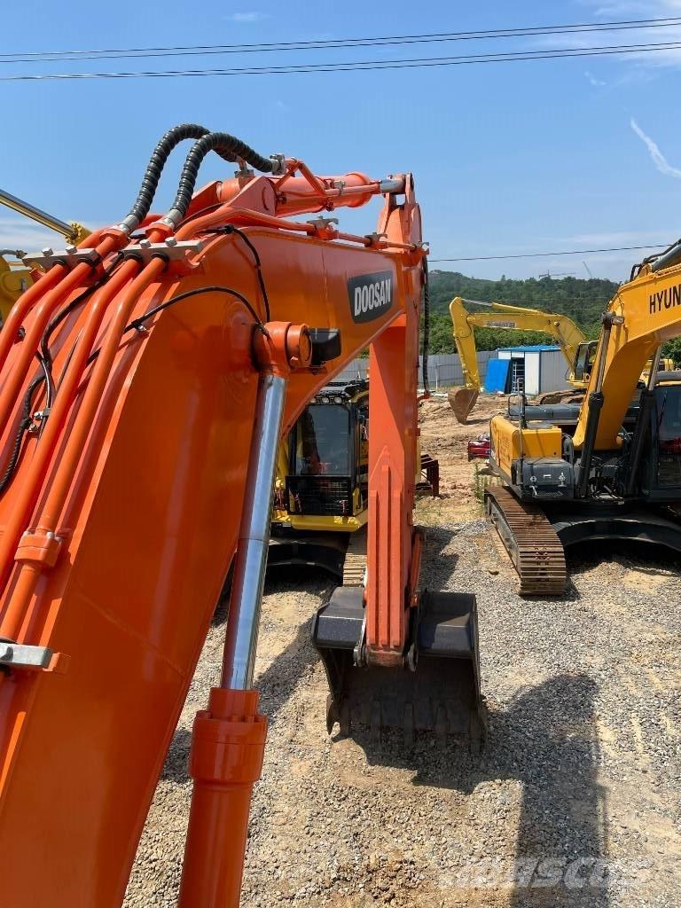 Doosan DX 260 Escavatori cingolati