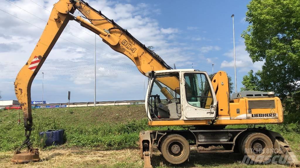 Liebherr A 904 C Escavatori gommati