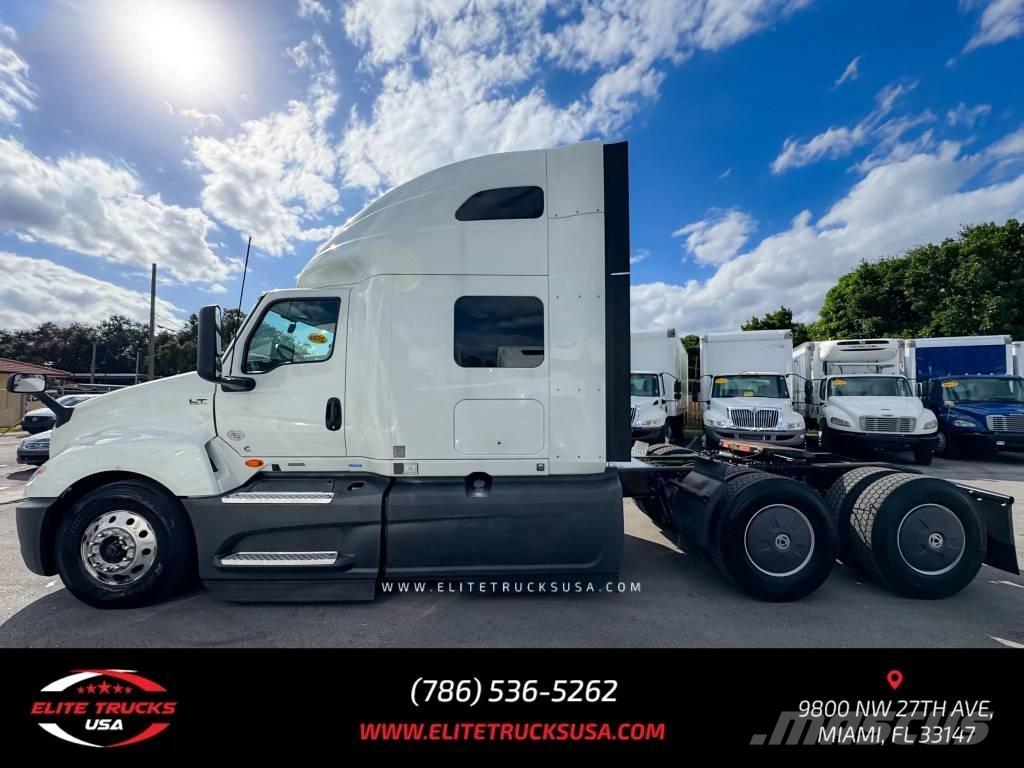 International LT Motrici e Trattori Stradali