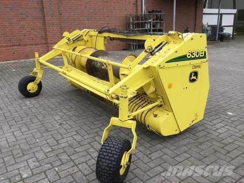 John Deere 630 B Accessori per macchine da fieno e foraggio