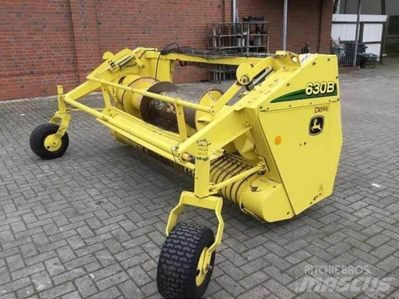 John Deere 630 B Accessori per mietitrebbiatrici