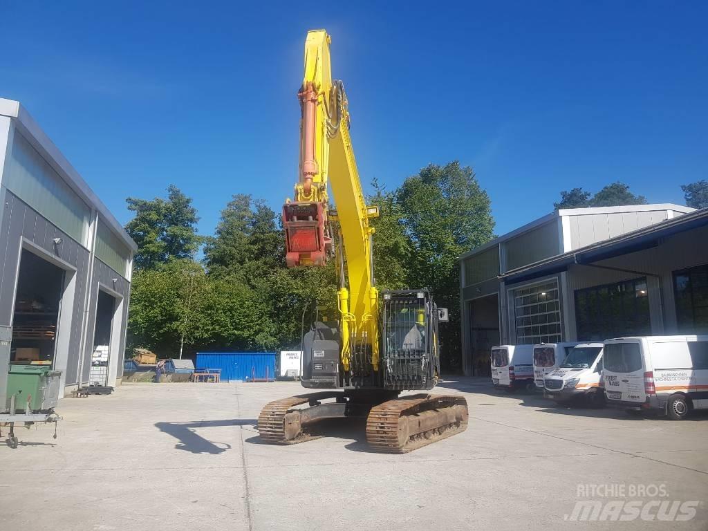 Hitachi ZX225USLC-5 Escavatori cingolati