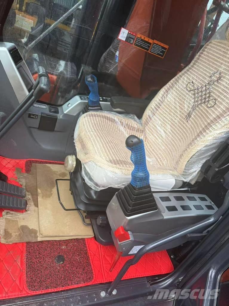 Doosan DX 225 Escavatori cingolati