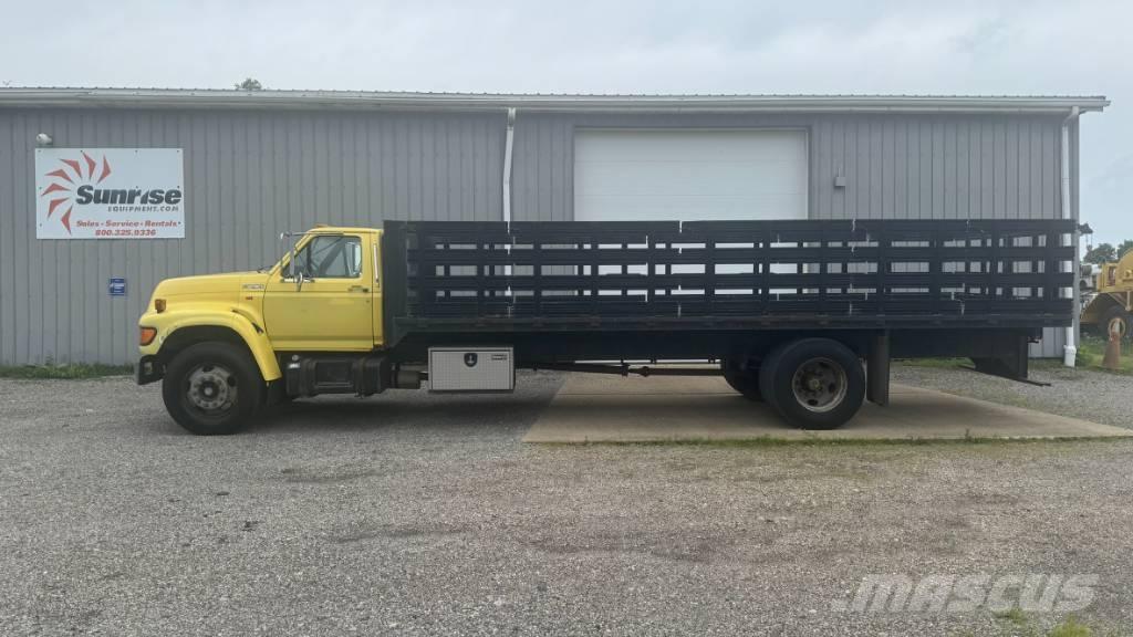 Ford F 700 Camion con sponde ribaltabili