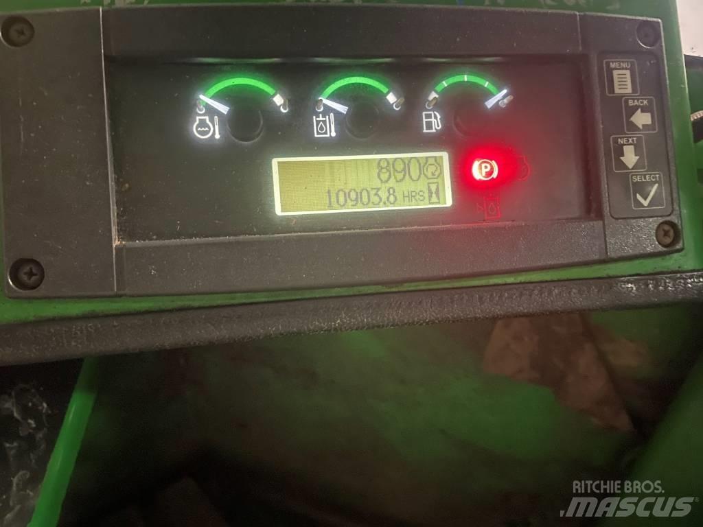 John Deere 643 K Abbattitrici cingolate e macchine forestali