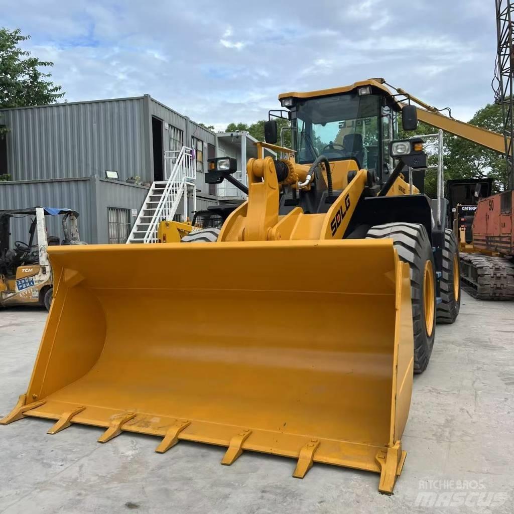 SDLG LG956L Pale gommate