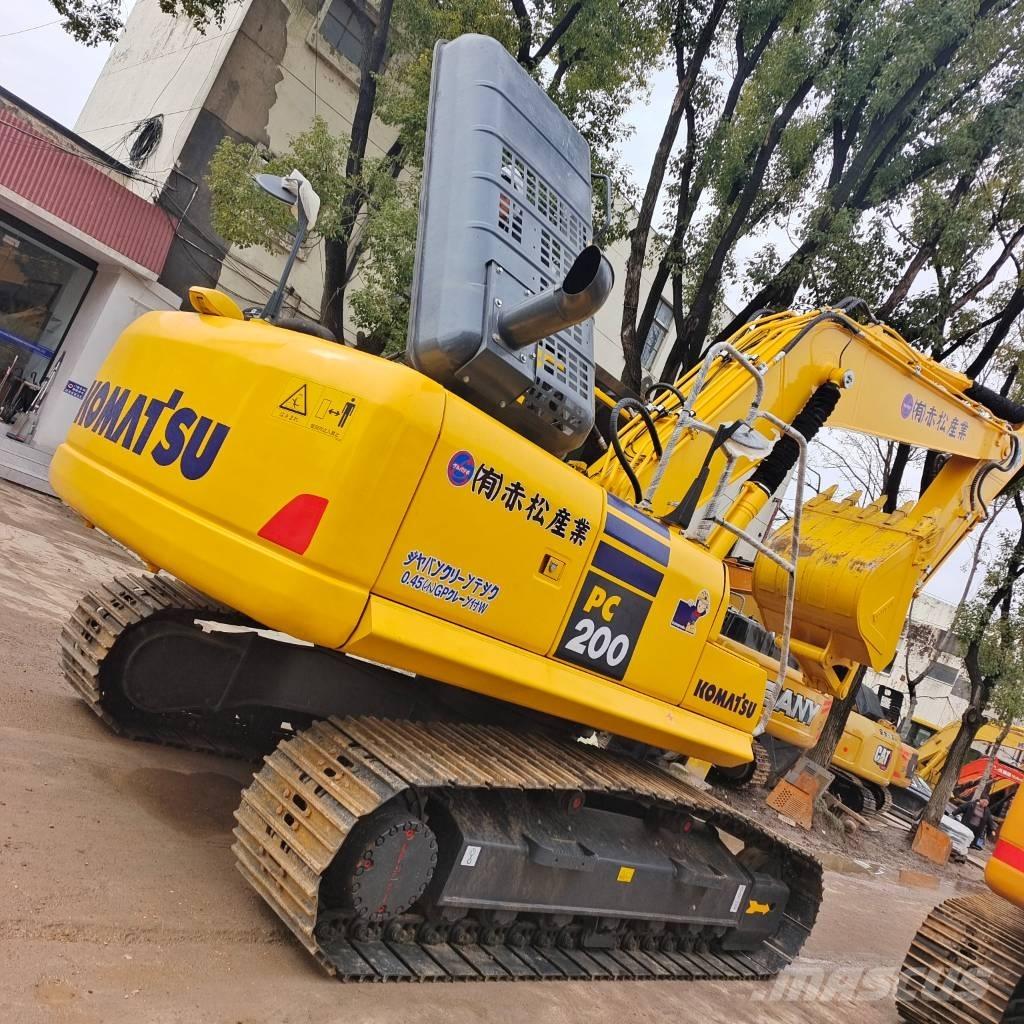 Komatsu PC 200-8N1 Escavatori cingolati