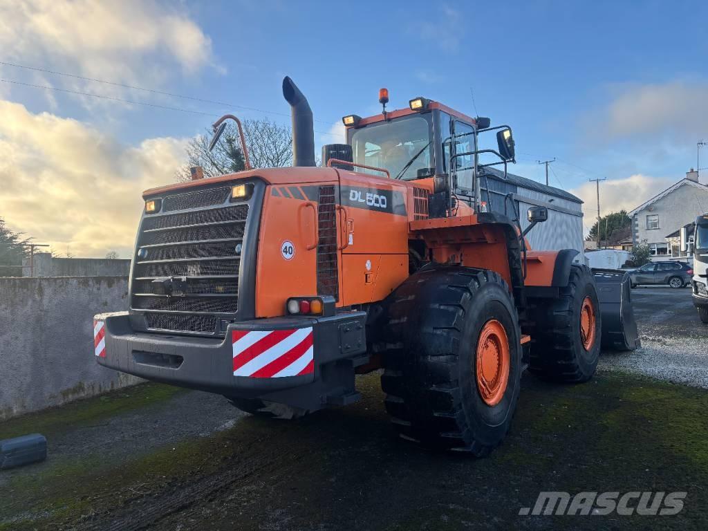 Doosan DL 500 Pale gommate