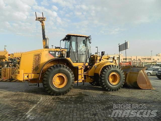 CAT 966 H Pale gommate