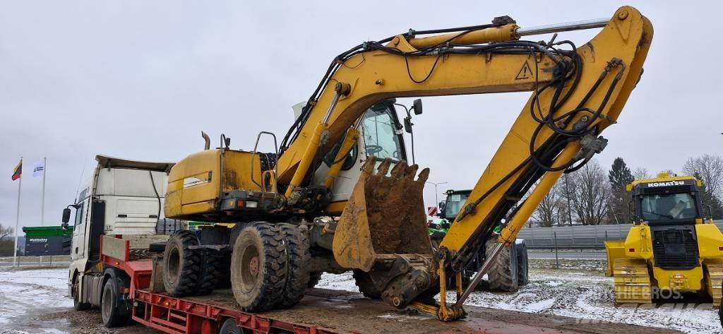 Liebherr A 314 Escavatori gommati