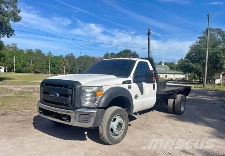 Ford F 550 Camion con sponde ribaltabili