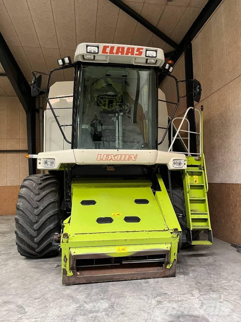 CLAAS Lexion 460 Mietitrebbiatrici