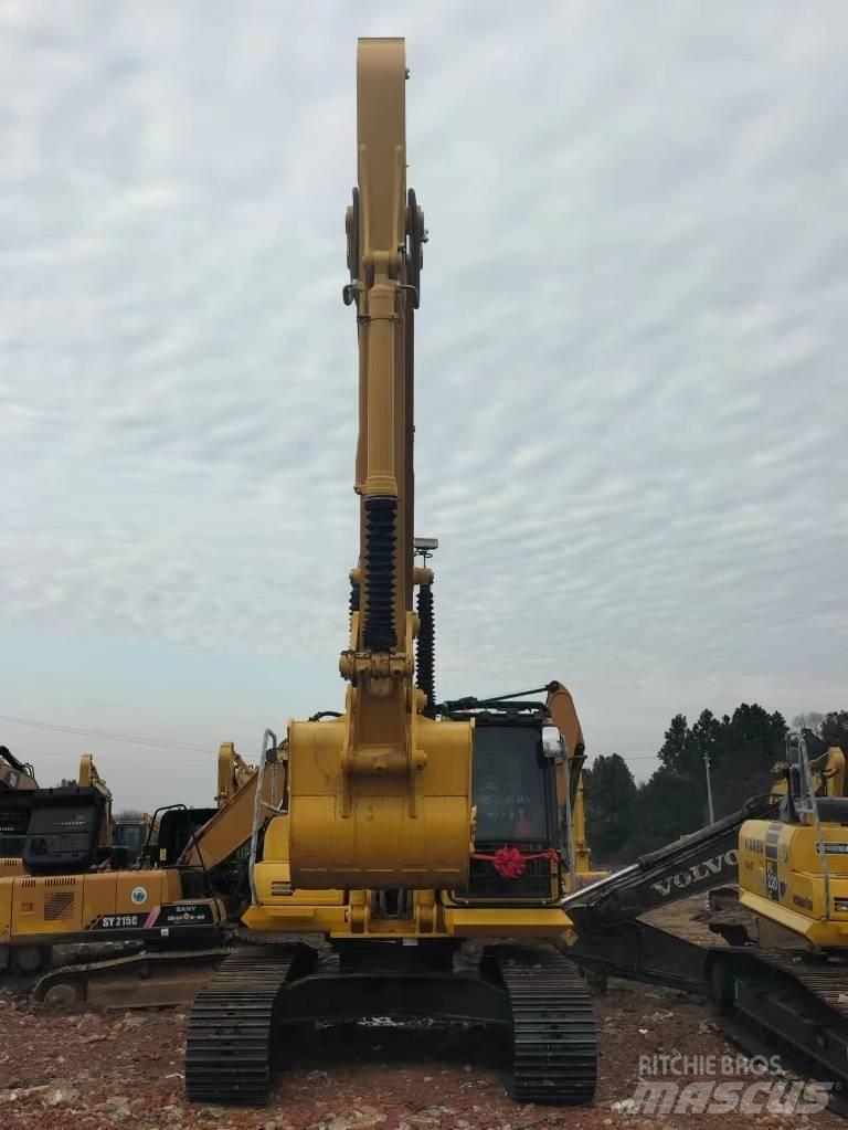 Komatsu PC 200-8 Escavatori cingolati
