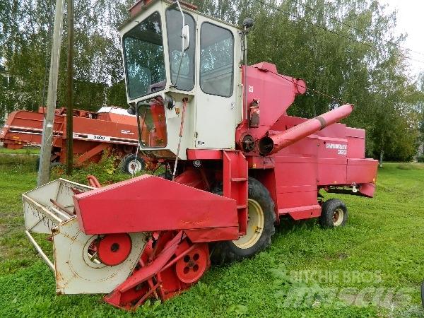 Sampo-Rosenlew 360 Mietitrebbiatrici