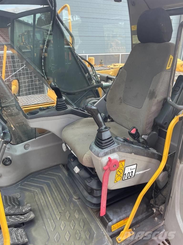 Volvo EC210CL Escavatori cingolati