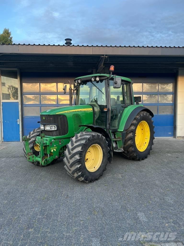 John Deere 6220 Trattori