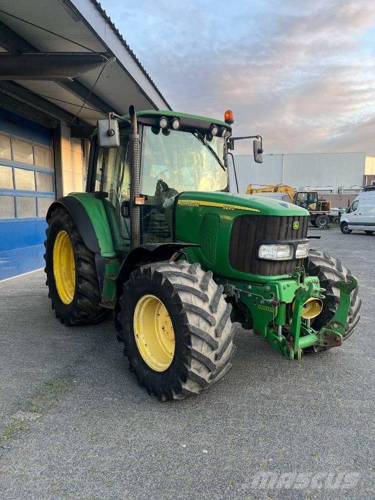 John Deere 6220 Trattori