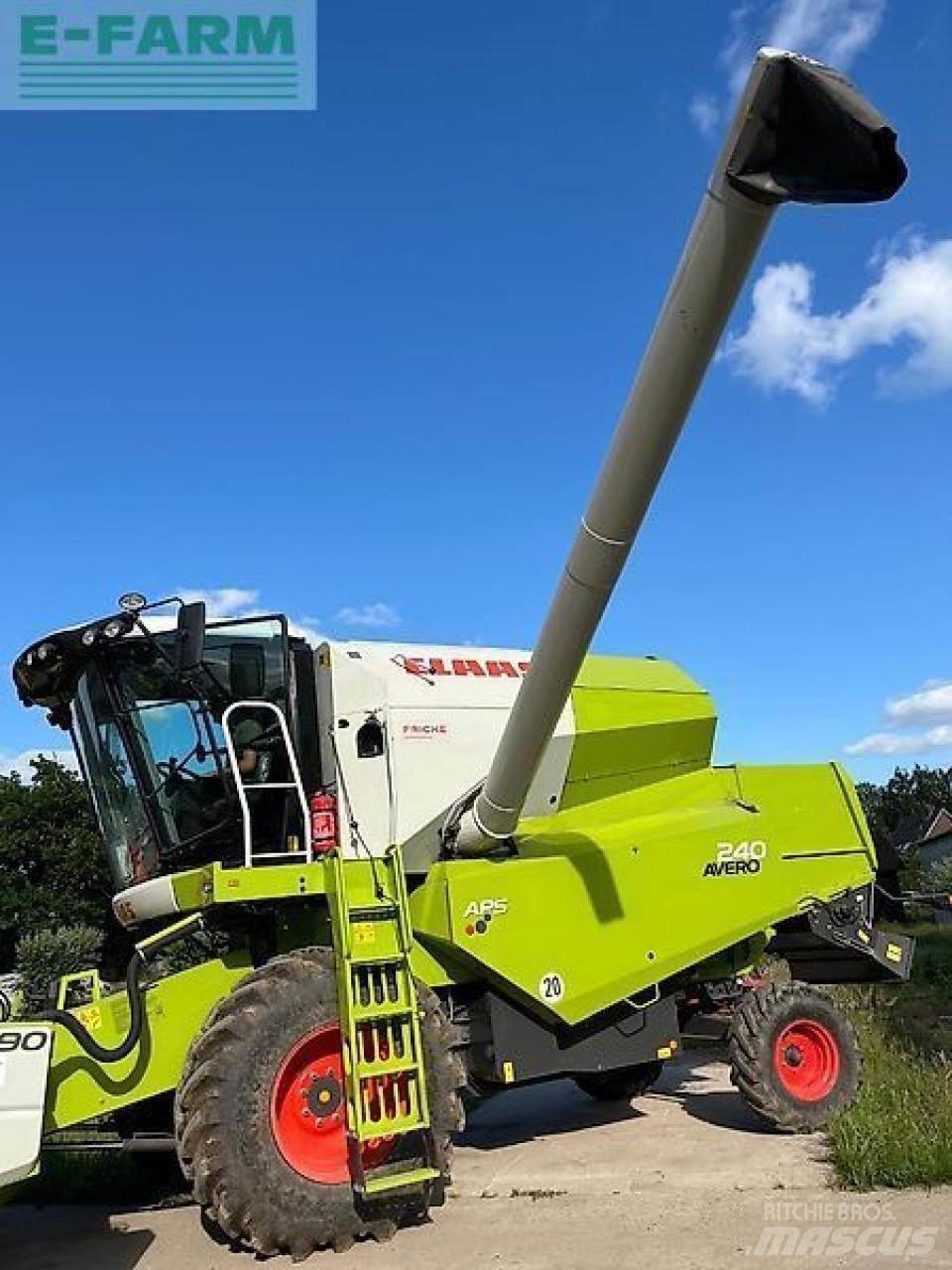 CLAAS avero 240 Mietitrebbiatrici