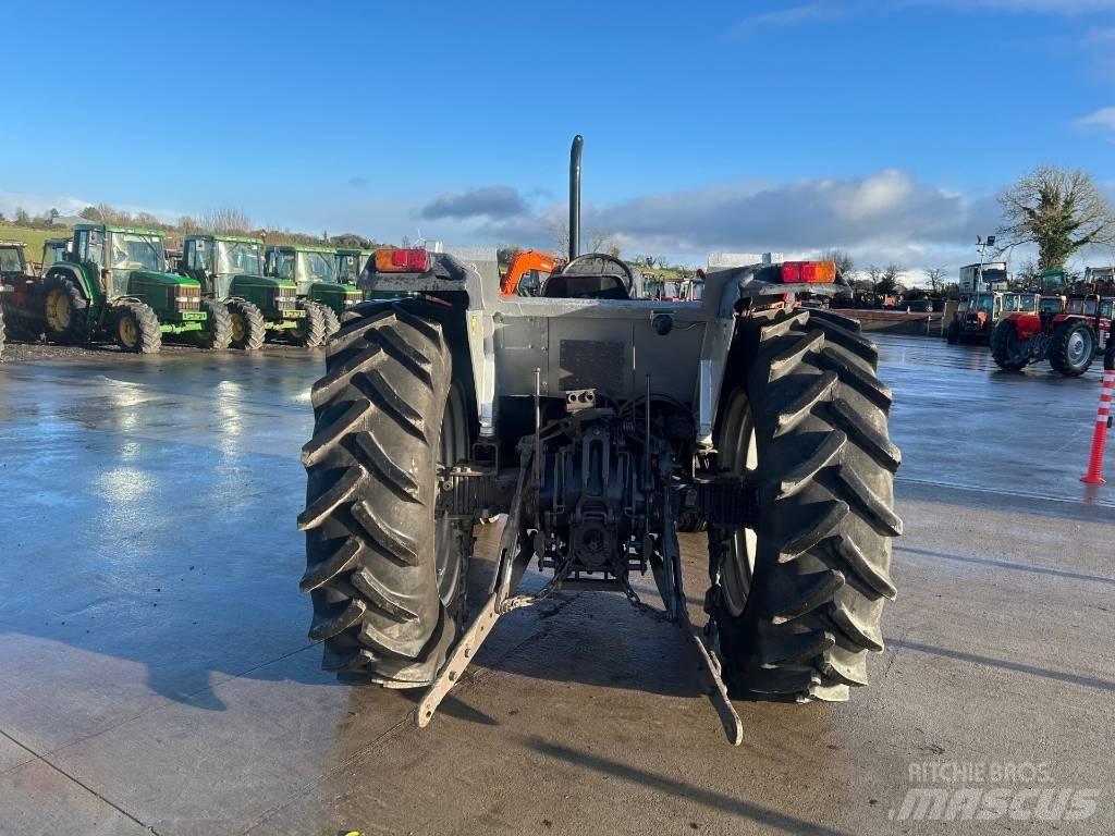 Massey Ferguson 390 Trattori