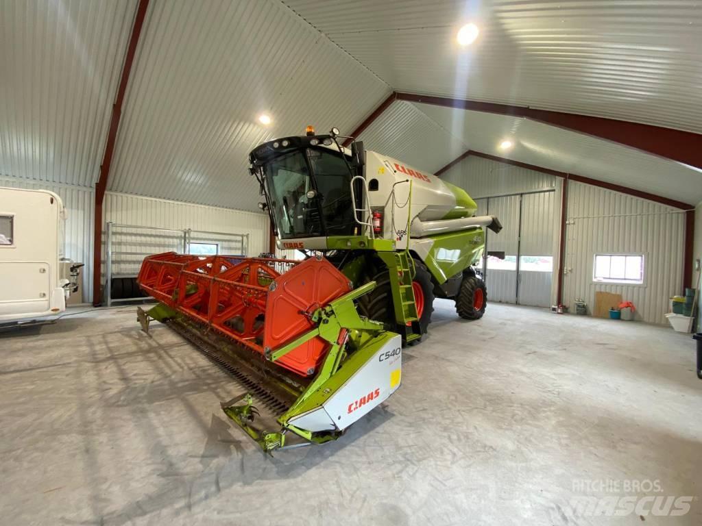 CLAAS Tucano 430 Mietitrebbiatrici