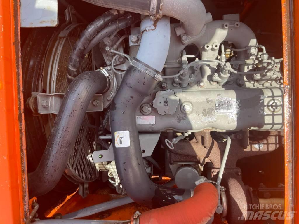 Hitachi ZX 135 Escavatori cingolati