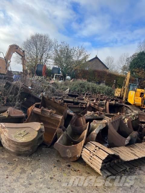  Buckets Assorted Benne