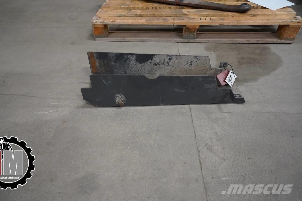 Valtra A 83 HT Skydd Telaio e sospensioni