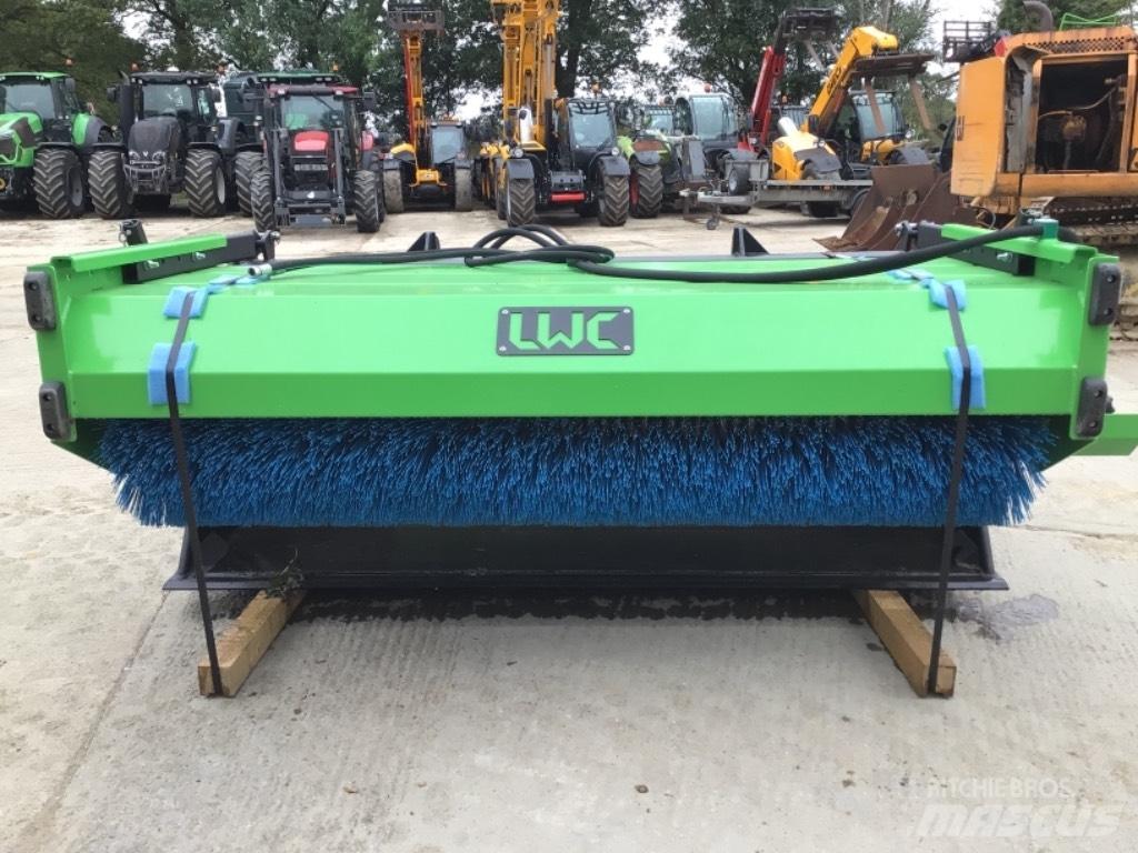 LWC SWEEPER Spazzatrici