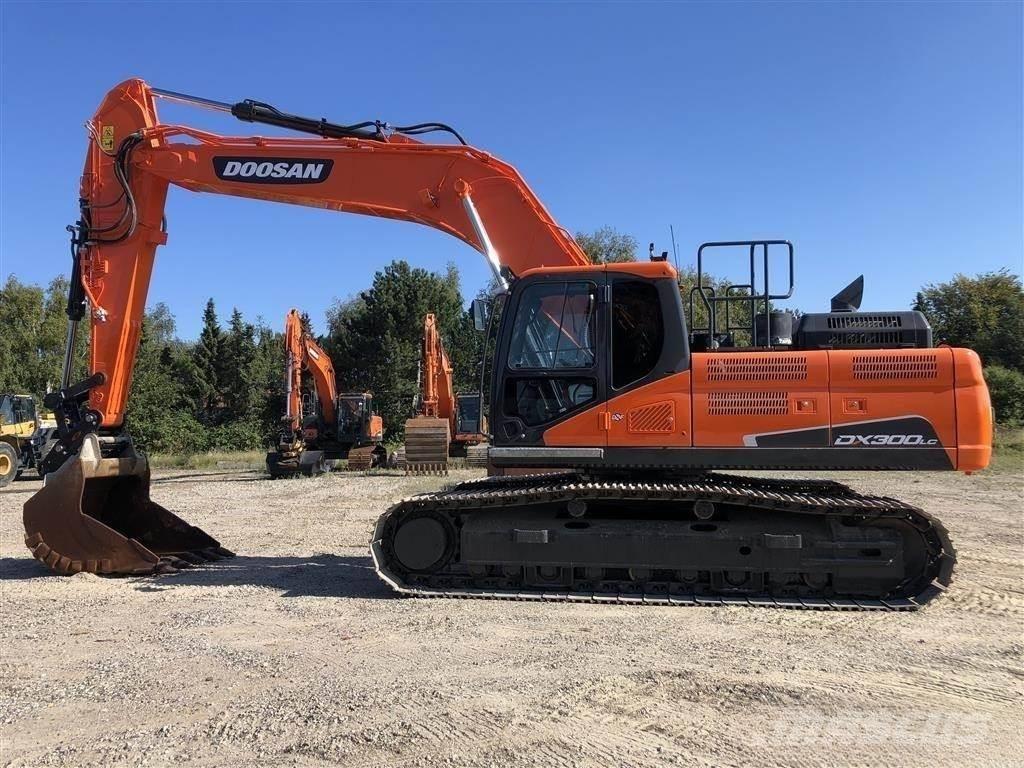 Doosan DX300 Escavatori cingolati