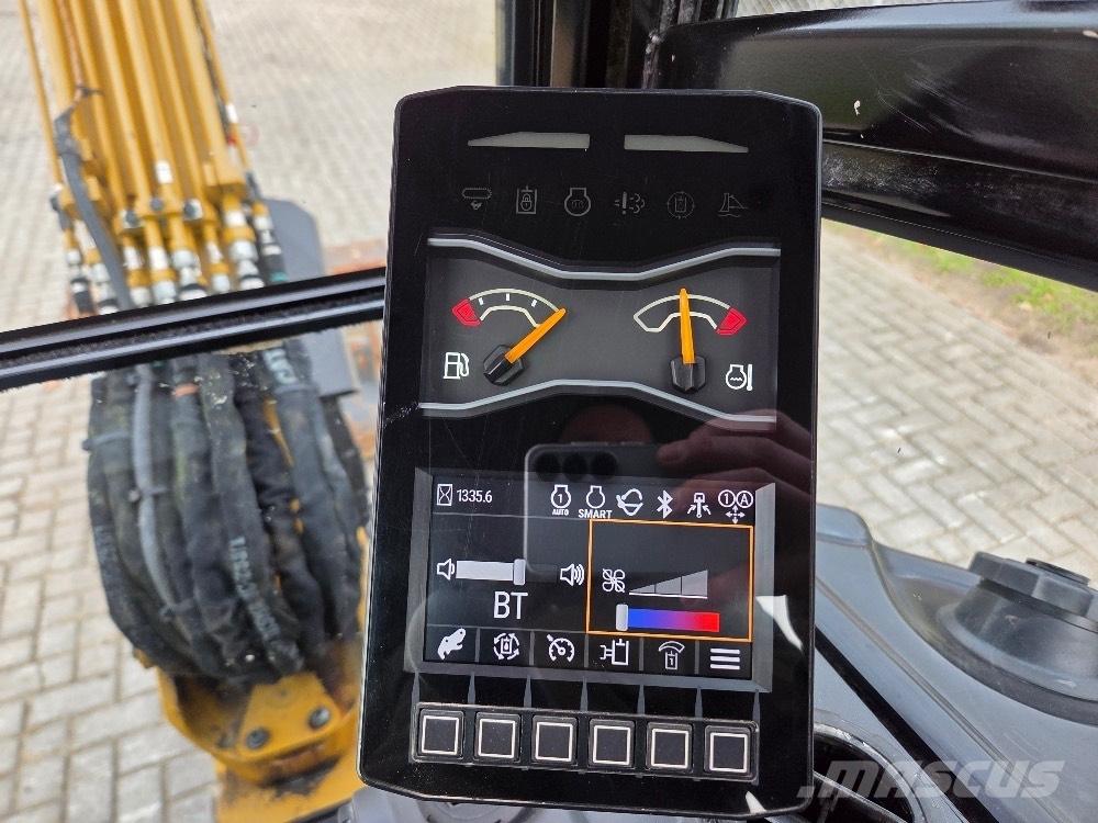 CAT 302.7CR Miniescavatori