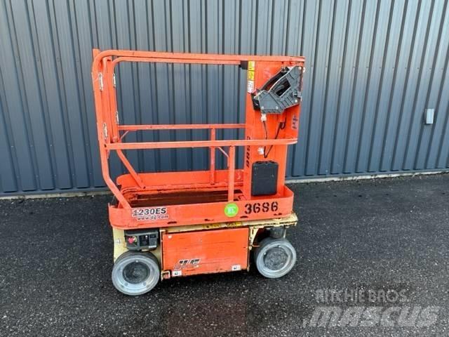 JLG 1230 ES Sollevatori verticali