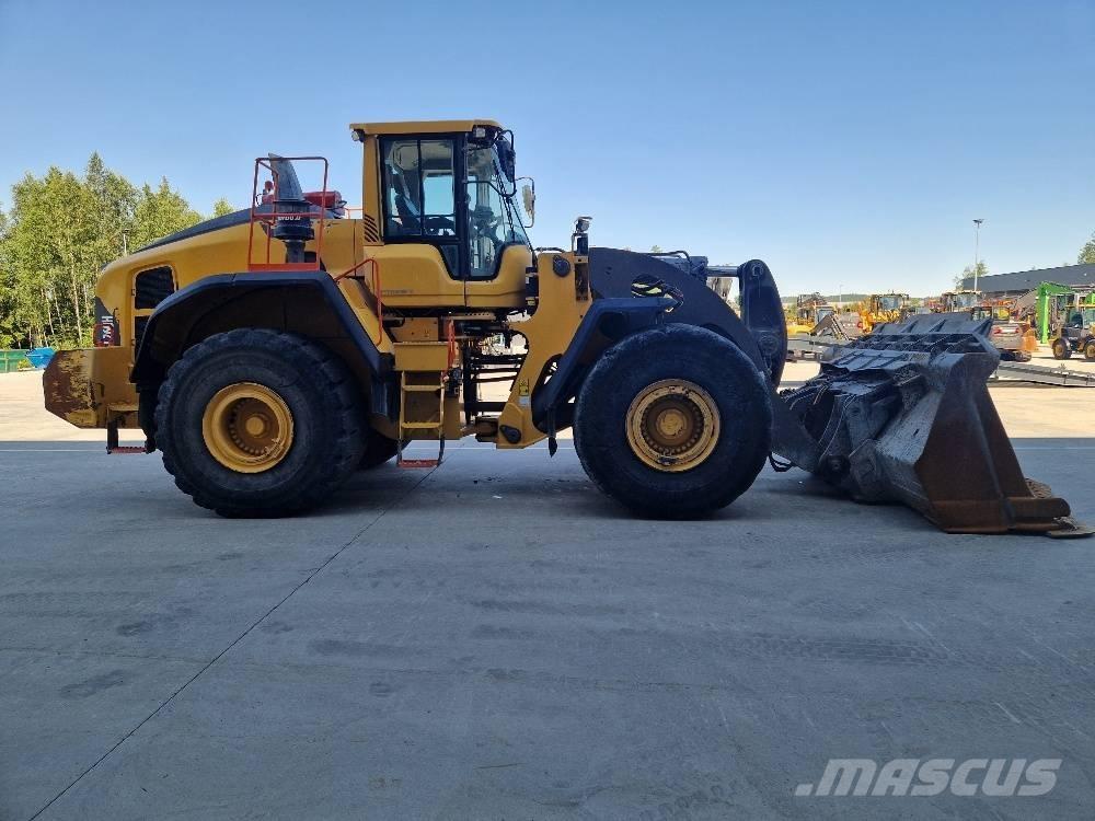 Volvo L 260 H Pale gommate