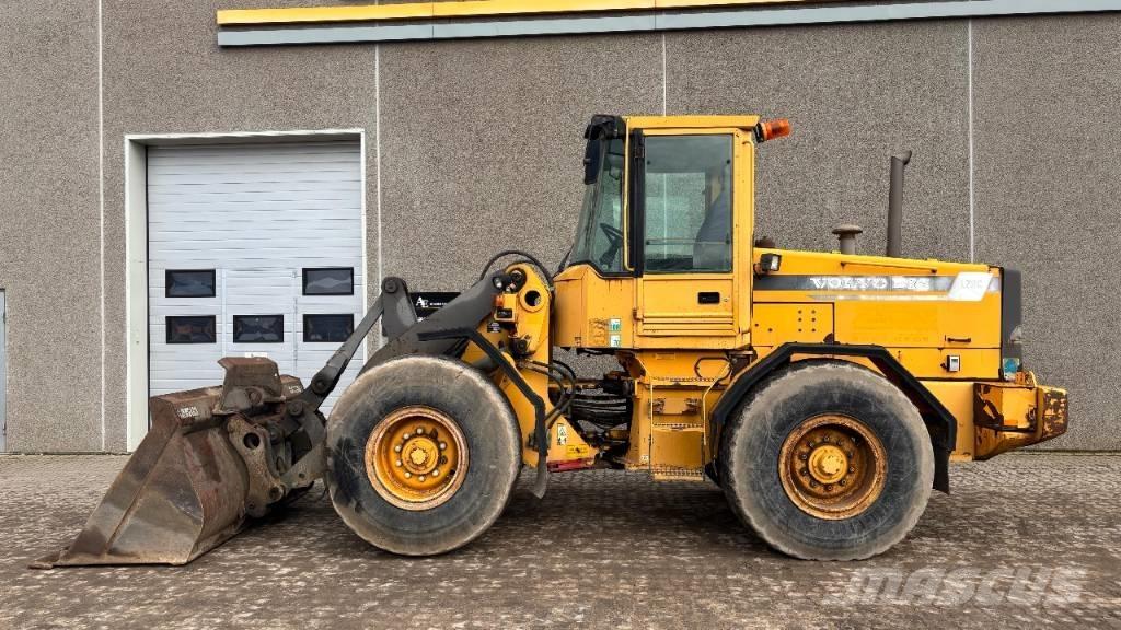 Volvo L 70 C Pale gommate