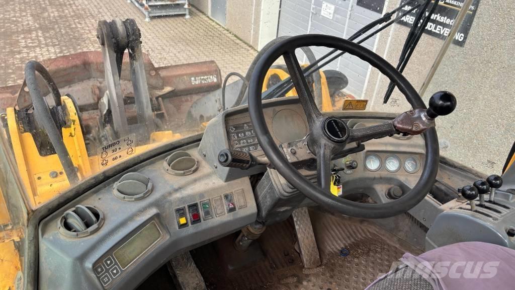 Volvo L 70 C Pale gommate