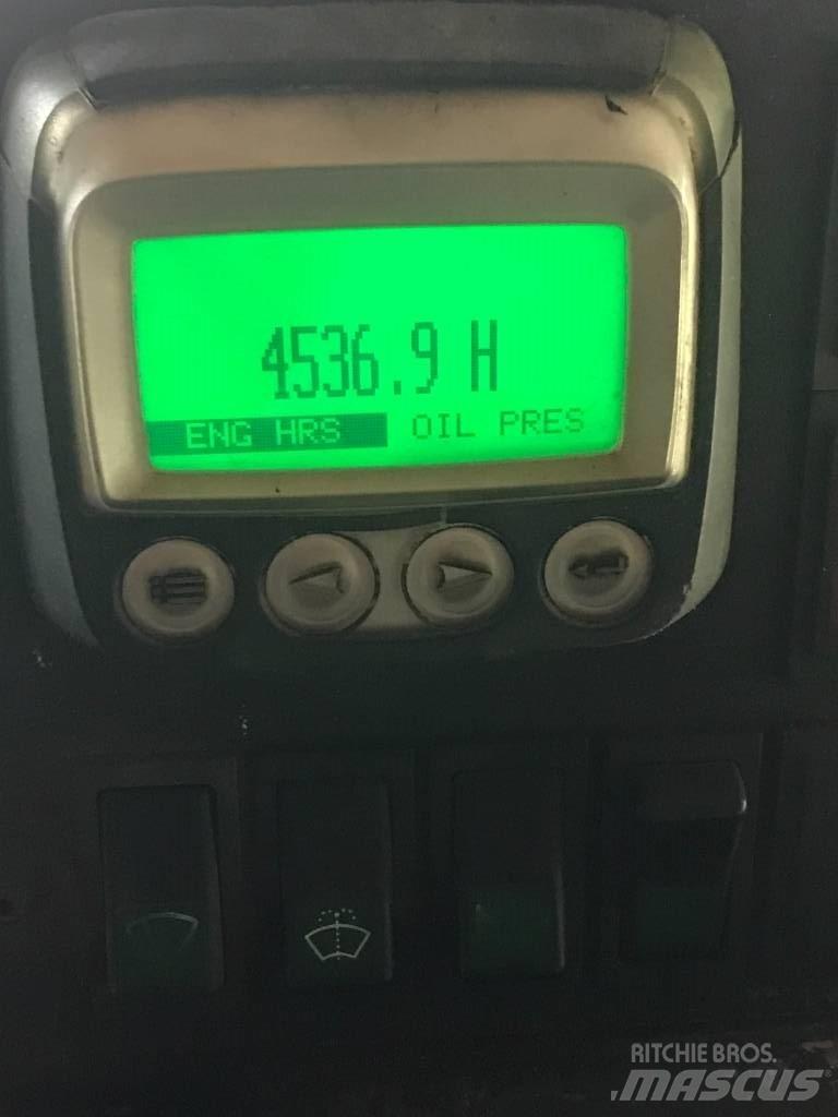 Barco 595 Magnum Caricatronchi con base su rimorchio