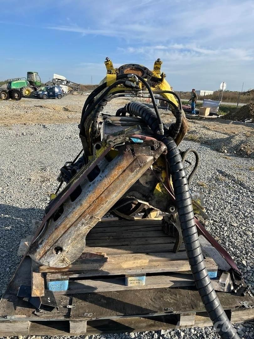 John Deere H414 Decespugliatrici e trinciatrici idrauliche