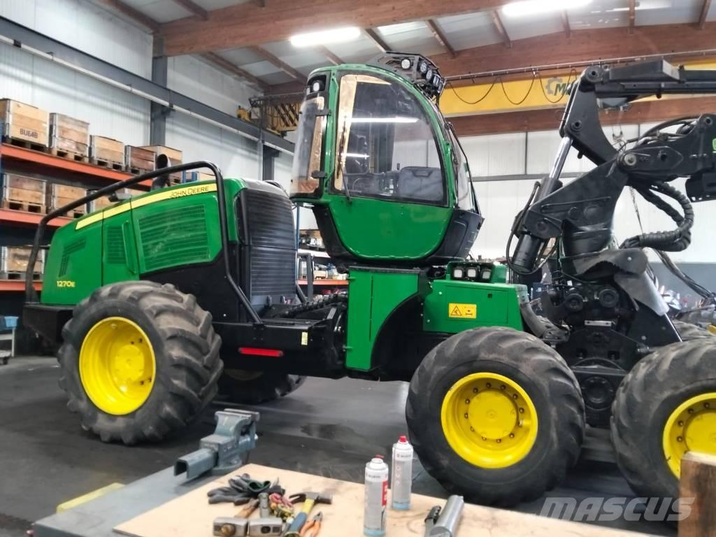 John Deere 1270 E Abbattitrici, Disboscatrici