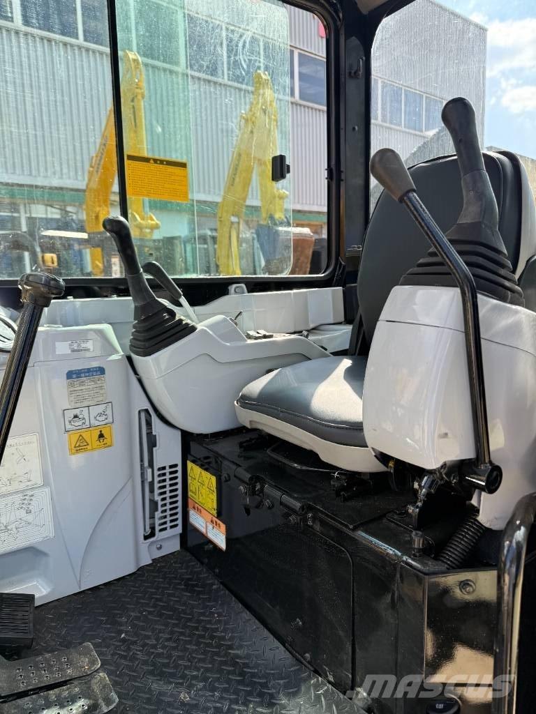 CAT 303.5E Miniescavatori