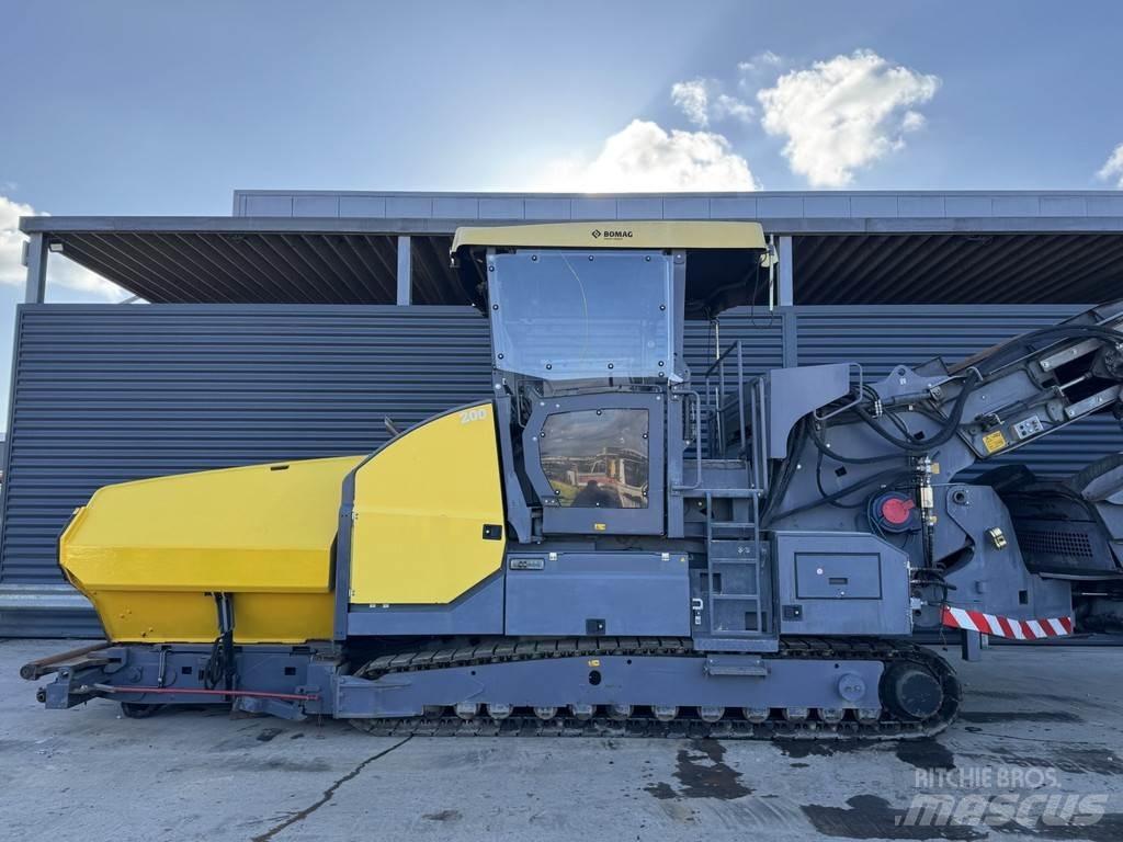 Bomag BMF 2500 S Finitrici